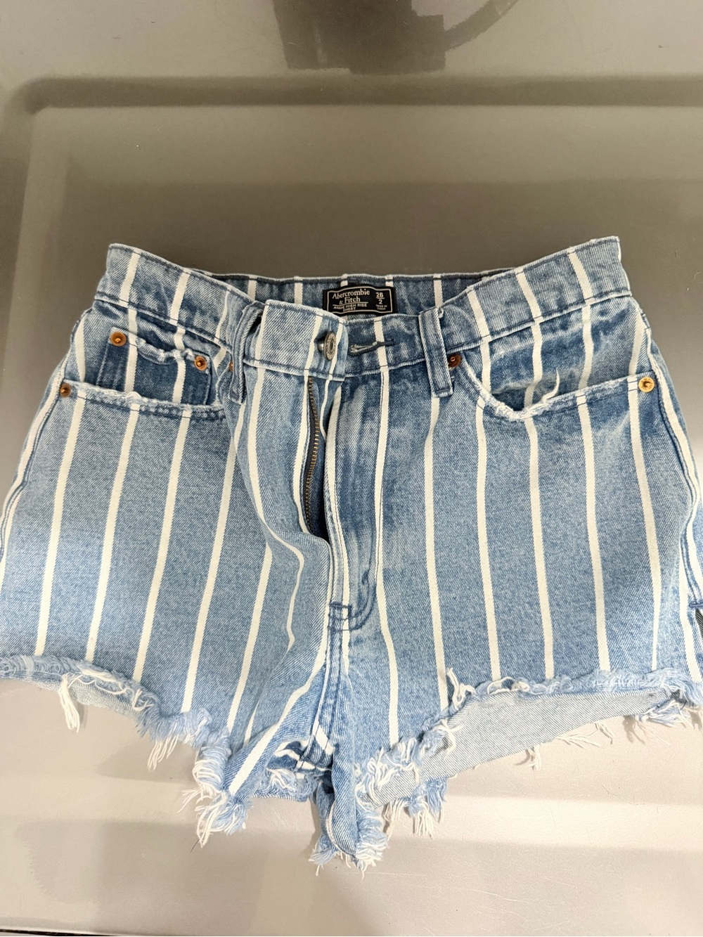 Abercrombie Annie high rise shorts